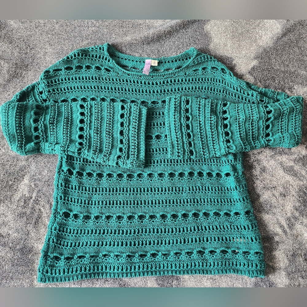 Alya Cottagecore Bell Sleeve Crocheted Sweater Med